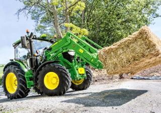 Homlokrakodók John Deere 643R