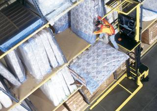 Horizontál kommisiózó targoncák Hyster R30XM3-24
