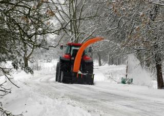 Téli kapbantartási gépek Hóvágók Pronar OW 2.4 M