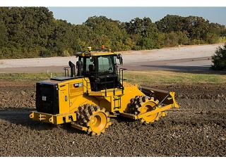 Hulladéktömörítők Caterpillar 815K