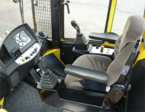 Hulladéktömörítők Bomag BC 462 RB