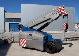 Ipari mobildaruk Valla V110R