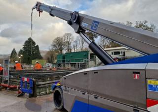 Ipari mobildaruk Valla V210R