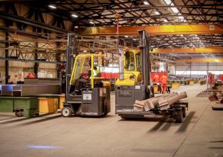 Többirányű villástargoncák ízel négyirányú targoncák Combi-Lift C 8000