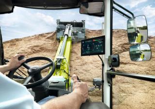 Kerti rakodógépek Claas Torion 738 T Sinus