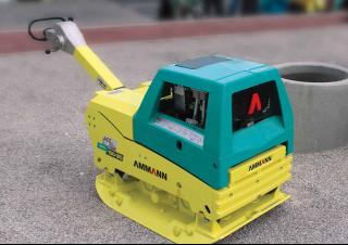 Vibrolapok Kétirányú vibrolapok Ammann APH 100-20