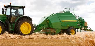 Kockabálázók John Deere 1424 C