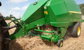 Kockabálázók John Deere 1434 C
