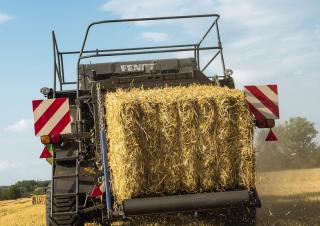 Kockabálázók Fendt 990 SP
