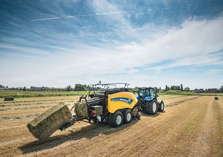 Kockabálázók New Holland BB 1270 RC Plus Density 