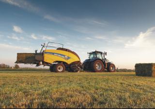 Kockabálázók New Holland BB 890 PC