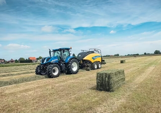 Kockabálázók New Holland BB 890 Plus 