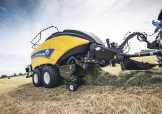 Kockabálázók New Holland BB 890 RC Plus