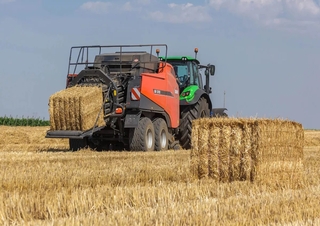 Kockabálázók Kuhn SB 1290