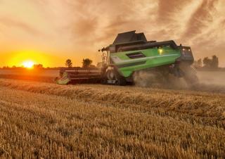 Kombájnok DEUTZ-FAHR C 9305 TSB