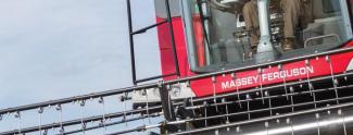 Kombájnok Massey Ferguson Centora 7380