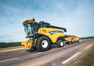Kombájnok New Holland CH7.70 ST5