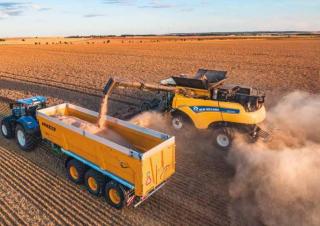 Kombájnok New Holland CR10.90 ST5 Tracks+DFR