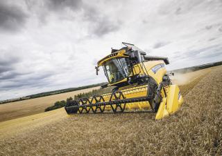 Kombájnok New Holland CX5.80