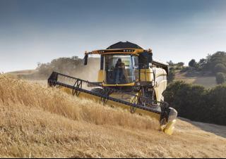 Kombájnok New Holland CX5.90