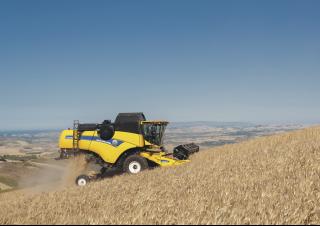 Kombájnok New Holland CX5.90