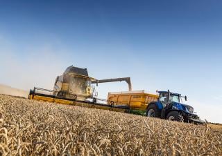 Kombájnok New Holland CX8.70 