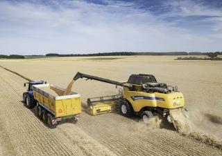 Kombájnok New Holland CX8.90   