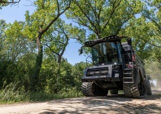 Kombájnok Massey Ferguson Ideal 9 T