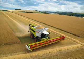 Kombájnok Claas Lexion 7700 TerraTrac 