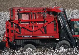 Kombájnok Case IH Module Express 635
