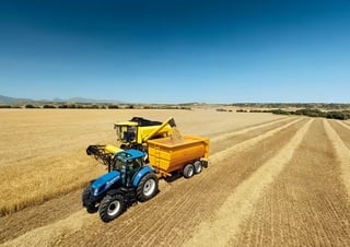 Kombájnok New Holland TC4.90 ST5 