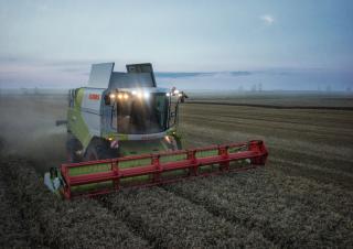 Kombájnok Claas Tucano 550