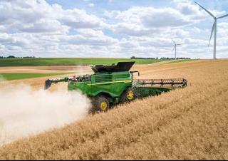 Kombájnok John Deere X9 1100  