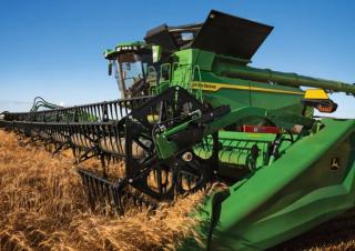 Kombájnok John Deere X9 1100  