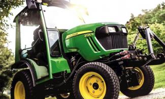 Járművek Kommuniális traktorok - elülső felfüggesztéssel John Deere 2027 R