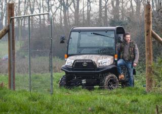 Járművek Kommuniális traktorok - elülső felfüggesztéssel Kubota RTV X1110 TW  