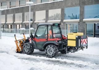 Járművek Kommuniális traktorok - elülső felfüggesztéssel Aebi TT 206+