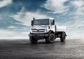 Járművek Kommuniális traktorok - elülső felfüggesztéssel Unimog U 4023 Euro 6