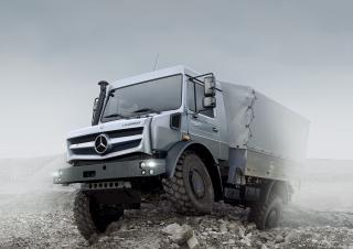 Járművek Kommuniális traktorok - elülső felfüggesztéssel Unimog U 4023 Euro 6