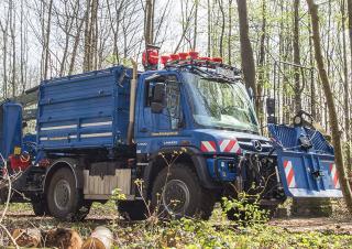 Járművek Kommuniális traktorok - elülső felfüggesztéssel Unimog U 530 Euro 6