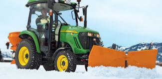 Járművek Kompakt kommunális traktorok John Deere 3720