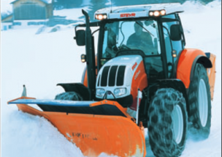 Járművek Kompakt kommunális traktorok Steyr 6140 CVT K