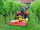 Járművek Kompakt kommunális traktorok AGT AGT 850 T