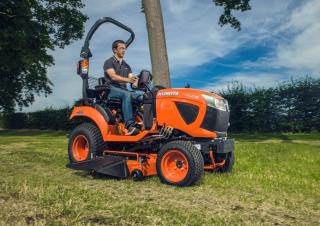 Járművek Kompakt kommunális traktorok Kubota BX231
