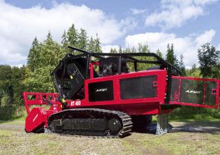 Járművek Kompakt kommunális traktorok Prinoth RT 400