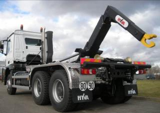 Konténer-emelőhorgos tehergépkocsik Hyva Lift Titan 65 S