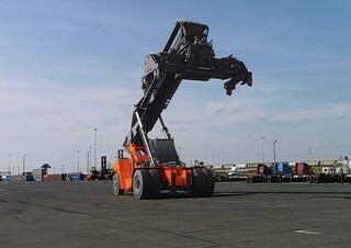 Konténerrakodó targoncák Toyota THD9900-R90
