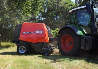 Körbálázók Kuhn FB 2130 