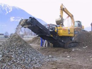Kőtörmelék ujrahasznostó telepek Komatsu BR380JG-1E0