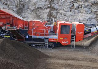 Kőtörmelék ujrahasznostó telepek Terex-Finlay I 140
